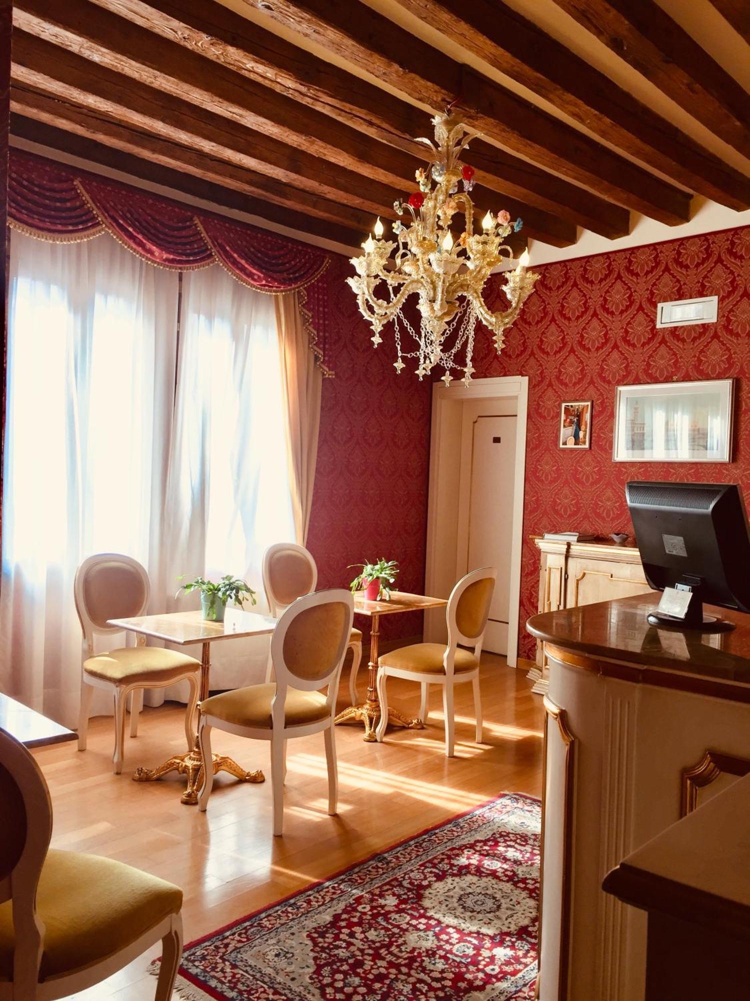 Locanda Correr Venesia Bagian luar foto